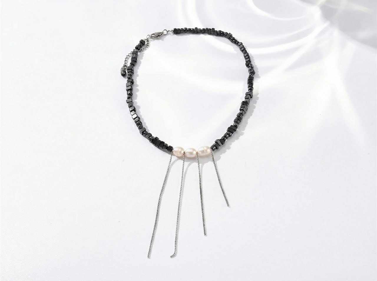 Pearl Tide Fringe Necklace detail